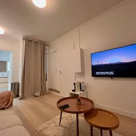 Apartment Rent A - Daguerre Paris